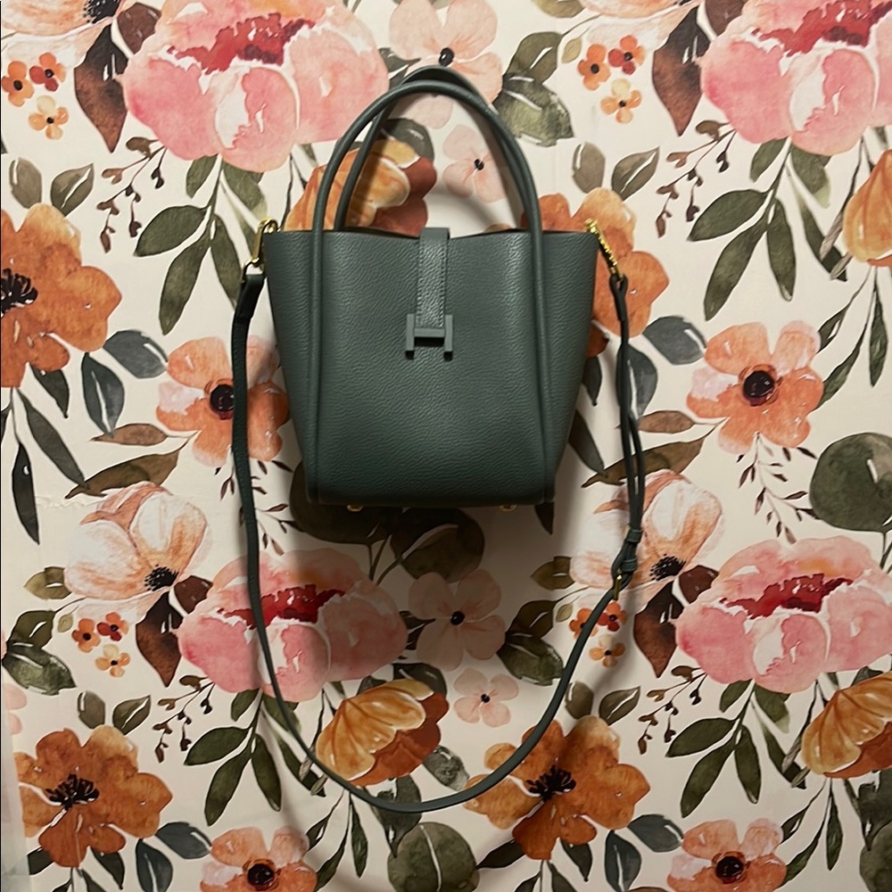 Neutral Structured Leather Tote With Adjustable S… - image 2